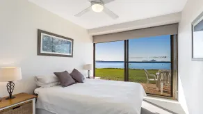 Harbourside Unit 2 7 Soldiers Point Road - Image 3