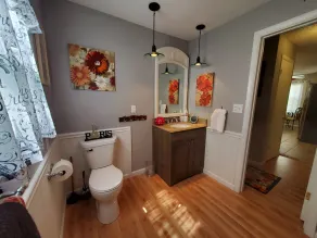Comfortable and relaxing Cottage getaway. - Image 2