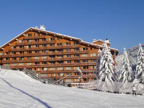 Charming apartment in Méribel with balcony and direct access to slopes - Image 4
