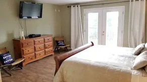 Lazy Loon Lakehouse - Ultimate integritet på 500 fot strandlinje och förtrollad skog - Image 5