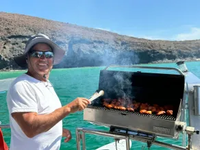 Incredible excursions & tours to the islands Islas Espíritu Santo & Balandra Bay - Image 2