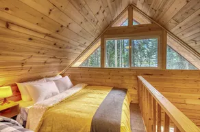 Sweet Retreat Cabin - Image 4