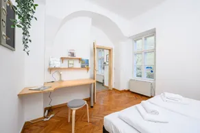 Spacious 2BR Stay for 6 Heart of Mödling - Image 5