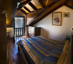 Casa di lungomare sulla costa vicino alla città di Korcula, Croazia - Image 5