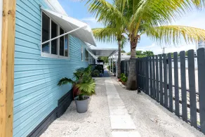 Waterfront Key Largo Home 45’ Dock + Boat Lift  3BR / 2.5BA Bay & Ocean Access - Image 5