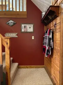 Mountain Song Log Cabin /Starlink Wifi, Trout Stream🐟, Near I-77 & BR Parkway🌄 - Image 2