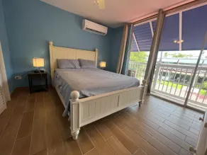 Beach Front Townhouse Next To Embassy Suite Hotel - Image 5