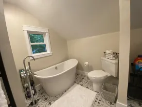 Beautiful Cottage With Water Access and Kayaks! - Image 5