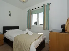 4 bedroom accommodation in Padstow - Image 5