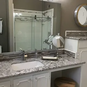 Stunning, Large, Beautifully Decorated Home in Downtown Lodi with Spa Amenities - Image 3