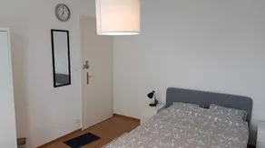 SHARED ROOM - Image 4