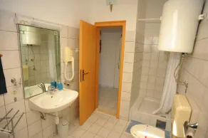 One bedroom apartment with air-conditioning Sutivan, Brač (A-16846-c) - Image 2