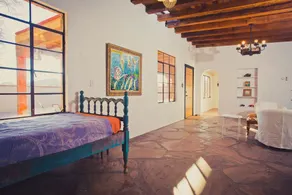 Turtle House *One-of-a-kind* 3 bedroom/ 3 bathroom *Rare Fine* - Image 4