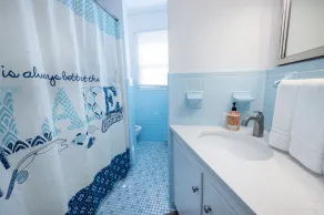 Lakefront Home, 6BR / 4BA, Deep Water / Dock, parfait pour un séjour multifamilial - Image 4