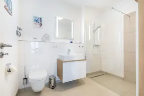 Modernes Apartment in Strandnähe für 6 Personen mit Terrasse und Zwei Bädern - Image 4