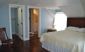 Gabouri Place ~ Completely Renovated Victorian in Ste. Genevieve's Historic Dist - Image 5