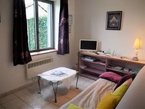 Gîte cosy avec jardin privatif à 1,5 km de la Loire, proche de Sully et St-Benoît - Image 5