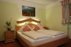 Ferienwohnung Watzmann, 1-2 Personen, 42 qm, Dusche/WC, Südbalkon, TV, separates Schlafzimmer, Nichtraucher - Image 4