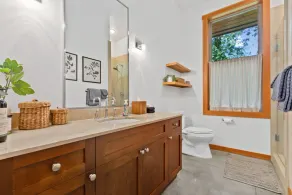Bellingham Modern Lodge-4bd 4 bath hot tub barrel sauna- perfect adventure house - Image 3