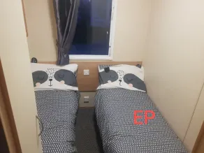 Lovely 3-Bed caravan in towyn - Image 5