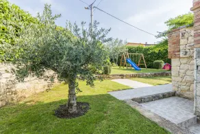 Beautiful villa with swimming pool, grill, free WiFi, washing machine - Image 2