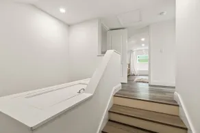 NEW LAKE HOUSE Just remodeled  All newly furnished with comfort in mind. - Image 2