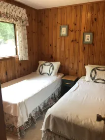 Single Family Cottage Perfect for Families with Kids Charm and Sunset Included - Image 2