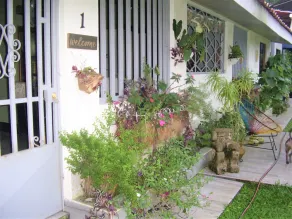 Gated duplex for up to 12 people with pool, FO internet, hot water - Image 5