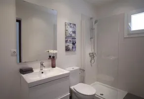 Fantastic renovated villa annex - Image 3