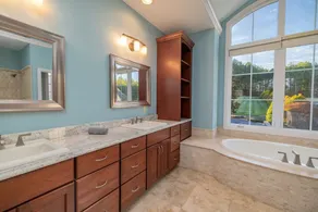 Portside Villa Luxury Rental on Lake Gaston - Image 3