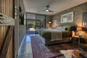 SALT Luxury Couples Villa - Image 3