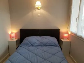 Apartamento funcional con terraza, bicicletas y baby-foot para disfrutar del arte y la tradición local - Image 4