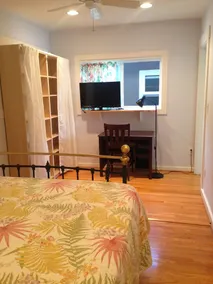 Birdwatcher's retreat in Imperial Beach - Image 3