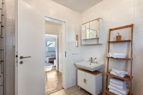 Apartamento 'Scandinavian' com terraço privado e acesso Wi-Fi - Image 5