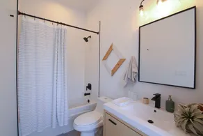 HOLY CROSS HAVEN 3BR/3B block from Mississippi River 8 minutes to French Quarter - Image 4