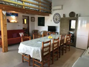 Stuga med privat pool, gratis wifi, lekplats, 1,8 km från stranden - Image 3