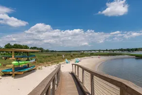 Three bedroom condo in The Peninsula! ~ - Image 4