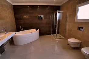 ¡Guauu! Contemporáneo rústico, 6662 cama, H / piscina, privado, H / bañera, Wifi, jacuzzi, lujo puro - Image 2