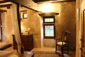 charming apartment in a 16th century mansion - Image 5