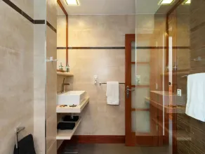 Luxury Penthouse with Stunning Views at the Best Bit of Las Palmas Beach - Image 3