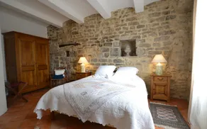 Mas de la Chapelle ~ maison de maître en pierre avec piscine chauffée. - Image 4