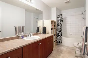 Stay Worry Free! Come Golf, Wine Tour & Ski! 4 Beds 2 Bath Condo w/Gym and Pool! - Image 4