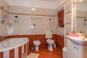 DERNIÈRE MINUTE -30%! Villa avec piscine nouvellement ouverte romantique et charmant - Image 3