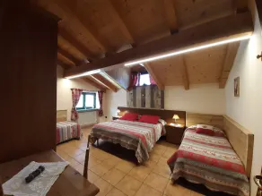 Panoramic and bright two-room apartment - Image 4
