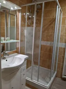 5 bedroom gite for 10 people, in a quiet location - Image 5