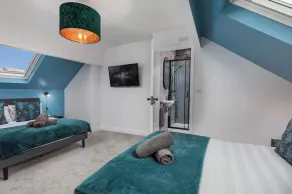 ★Heart of the City★Totally Upgraded ✔ Sleeps 10 - Image 5