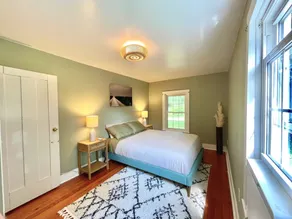 Country Farmhouse with Hot tub, swimming pool & pond on 18 acres - Image 5