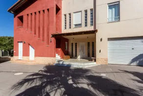 Large loft apartment in a quiet area only 8 minutes to the beach promenade - Image 5