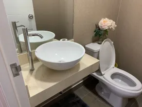 Hermoso apartamento en el corazón de Lince y San Isidro - Image 3