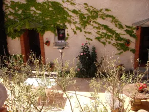 BED AND BREAKFAST privat pool Fredelig tidligere gård - Image 4